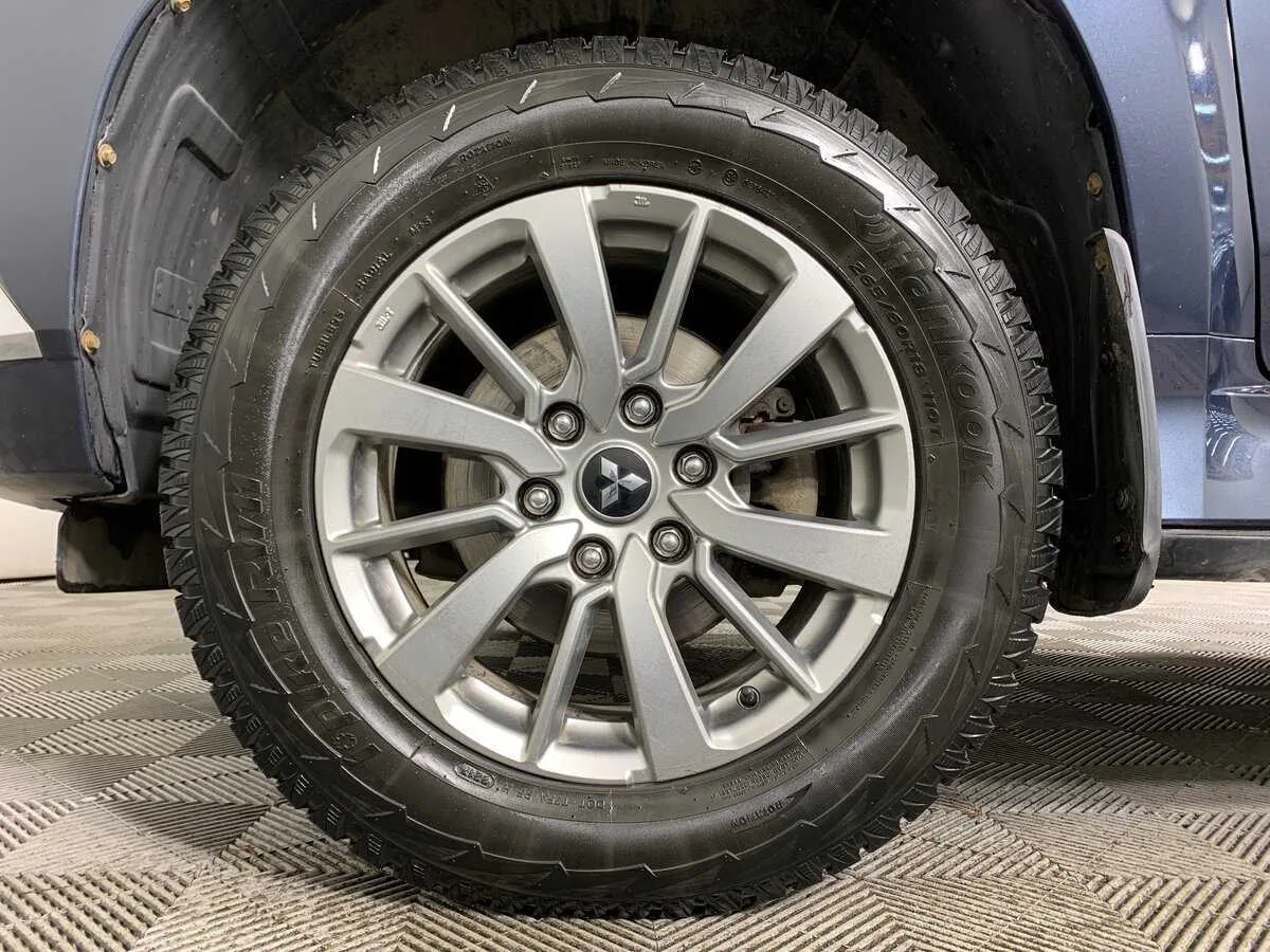 Mitsubishi Pajero Sport