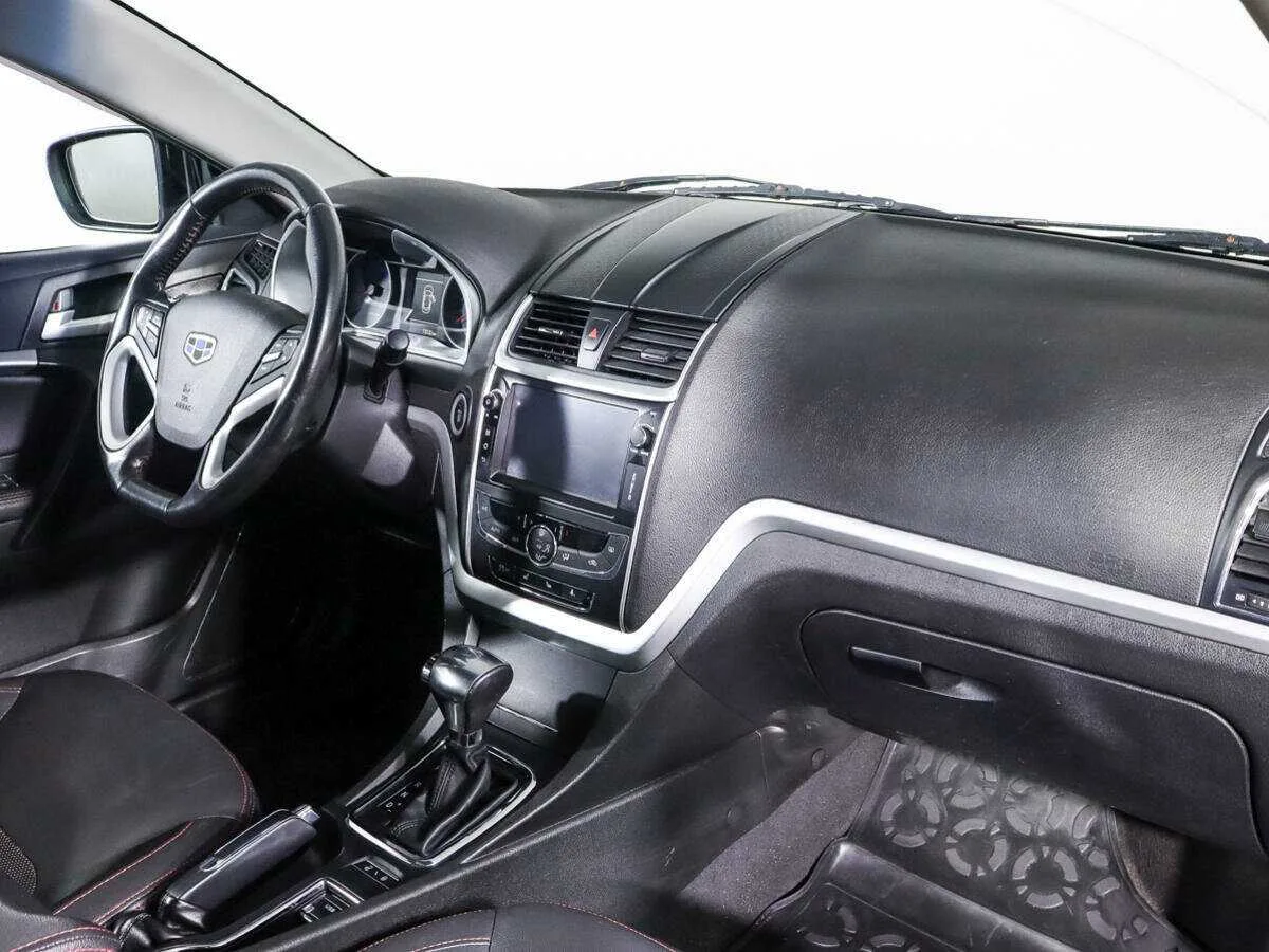 Geely Emgrand 7