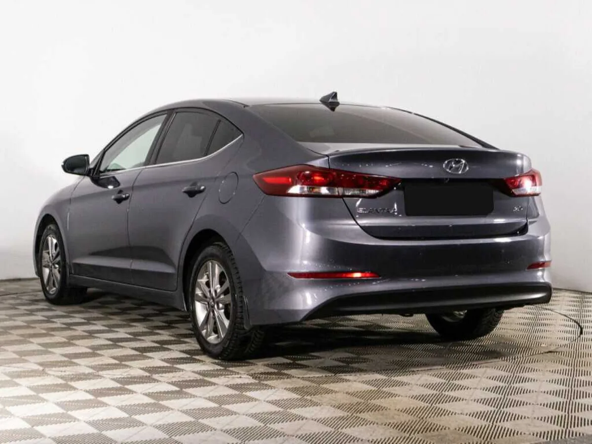 Hyundai Elantra