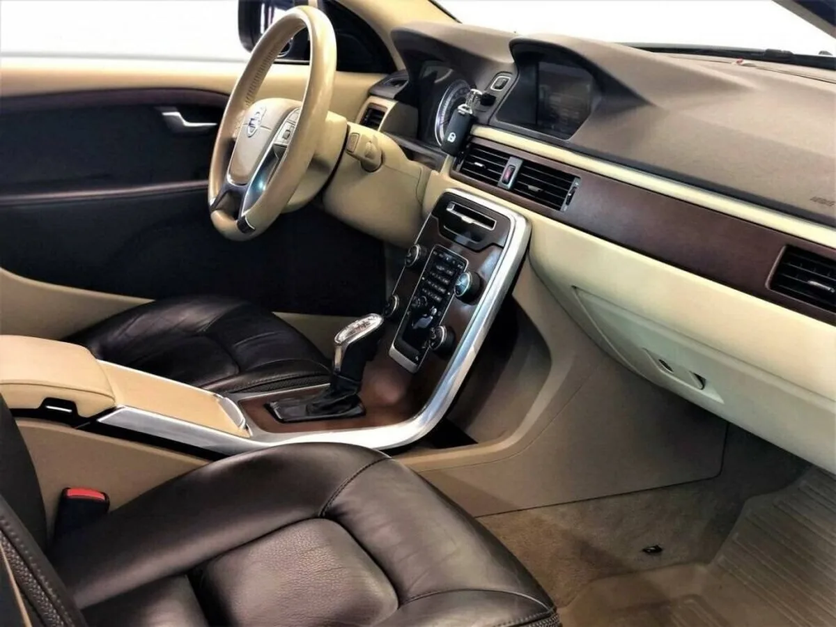 Volvo XC70