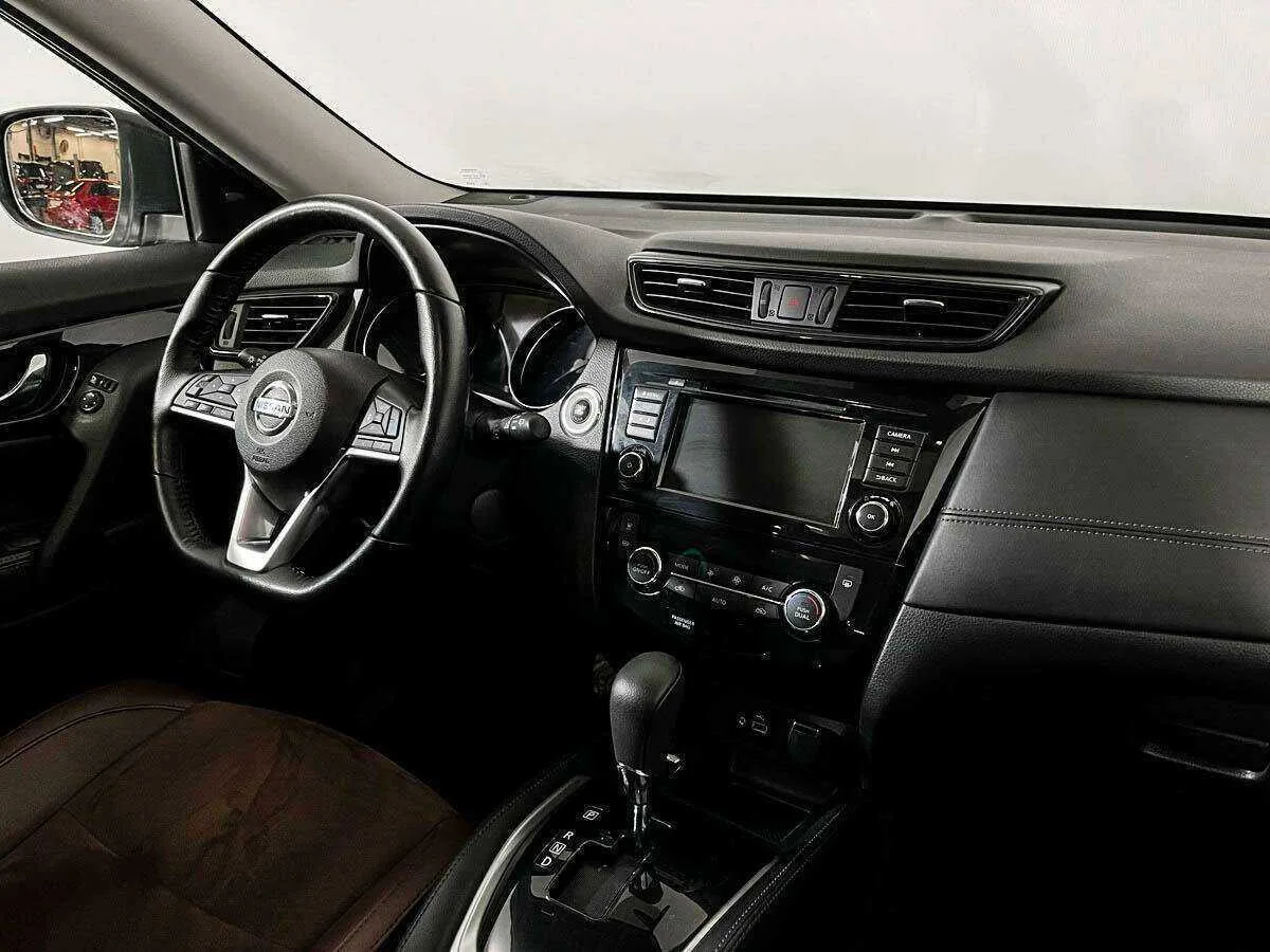 Nissan X Trail