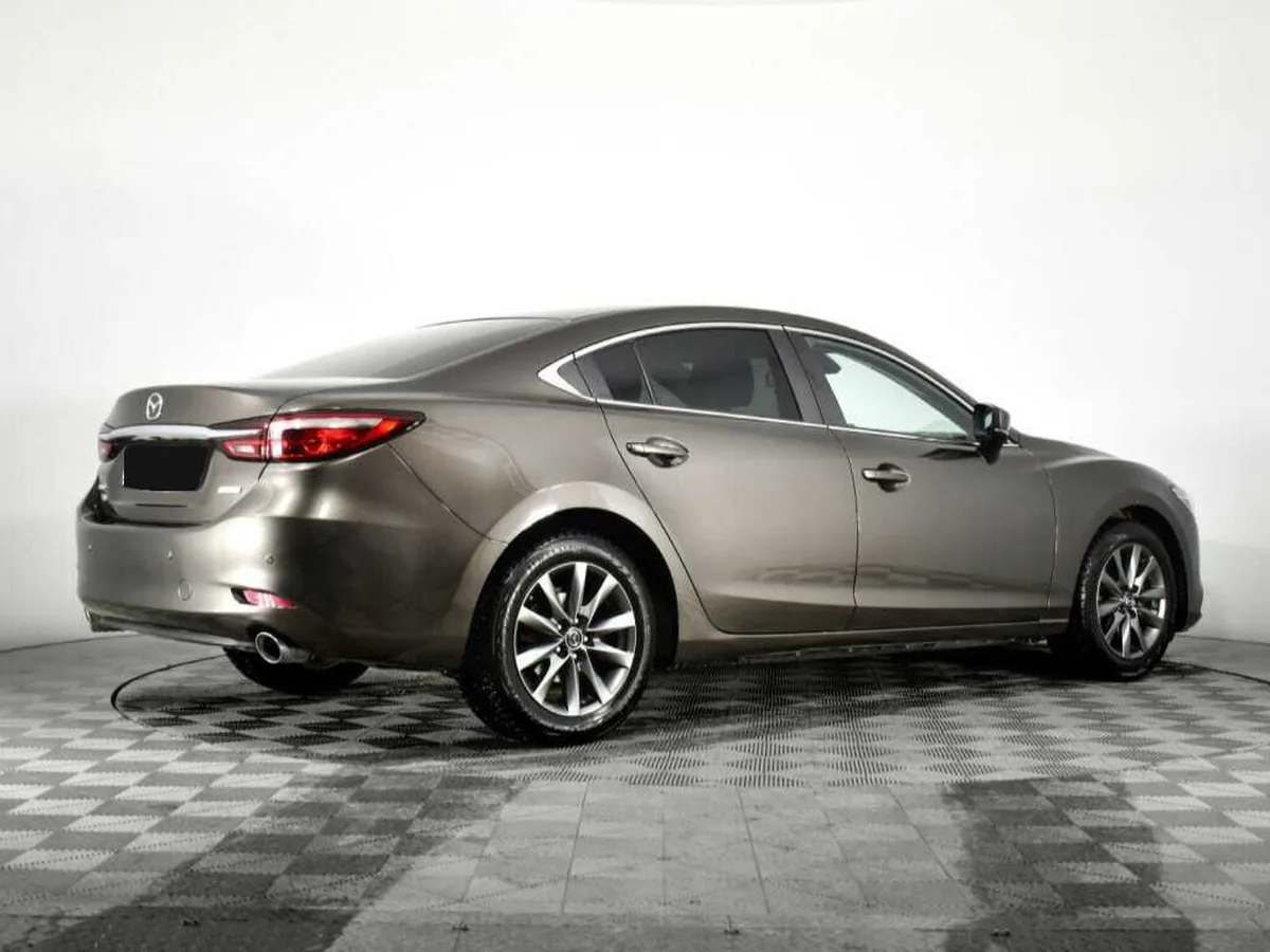 Mazda 6