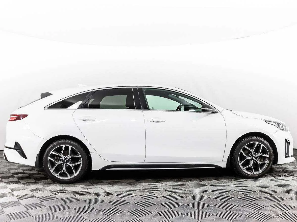 Kia Proceed