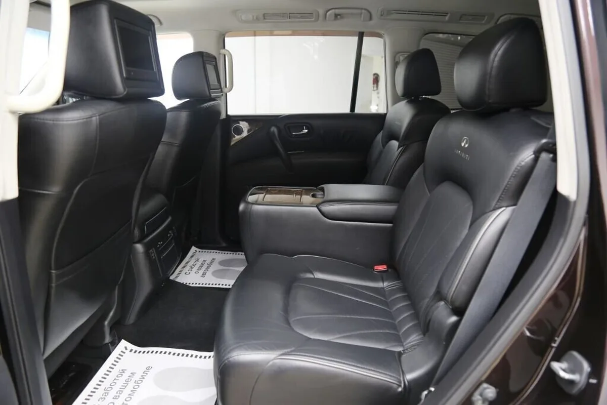 Infiniti QX56