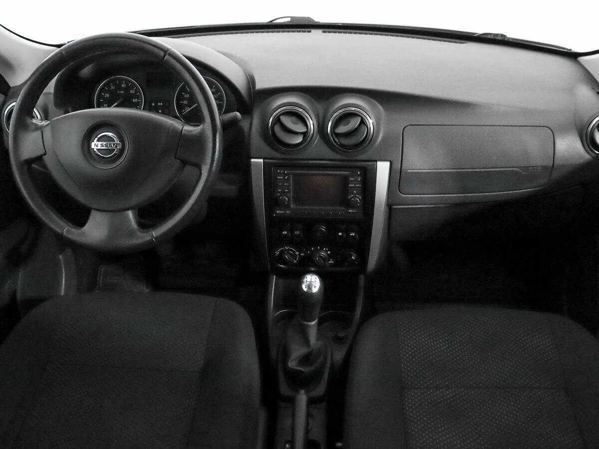 Nissan Almera