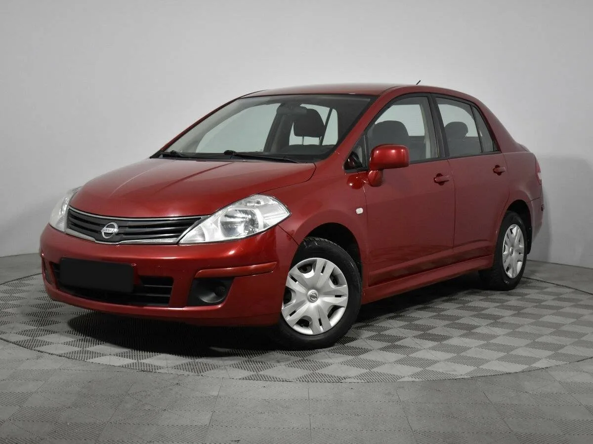 Nissan Tiida