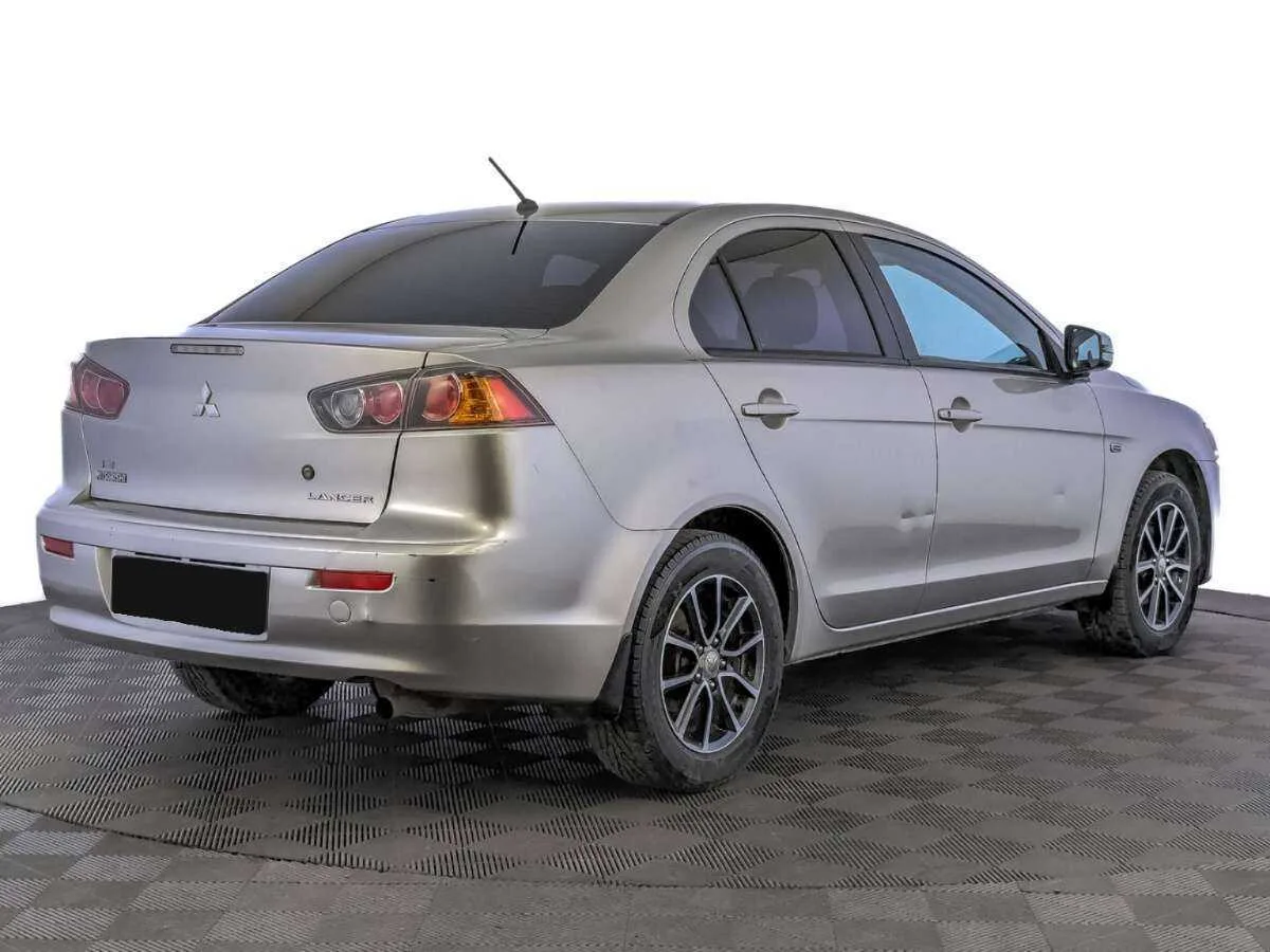 Mitsubishi Lancer