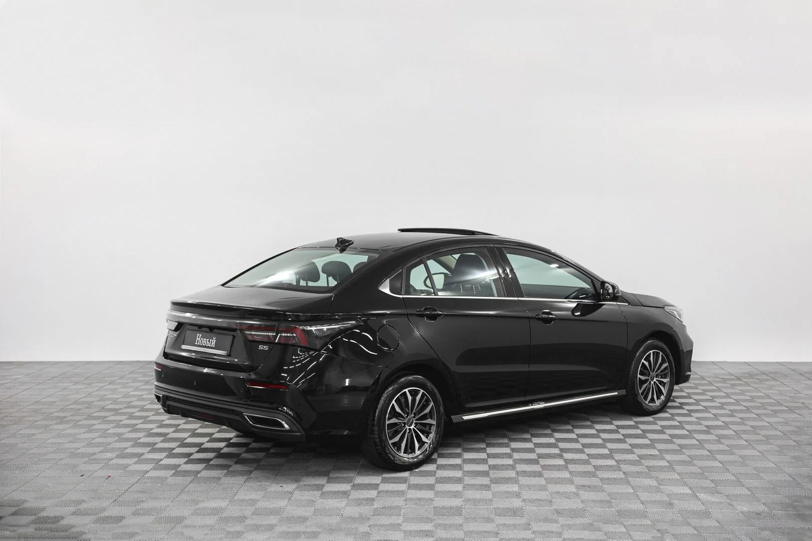 Omoda S5