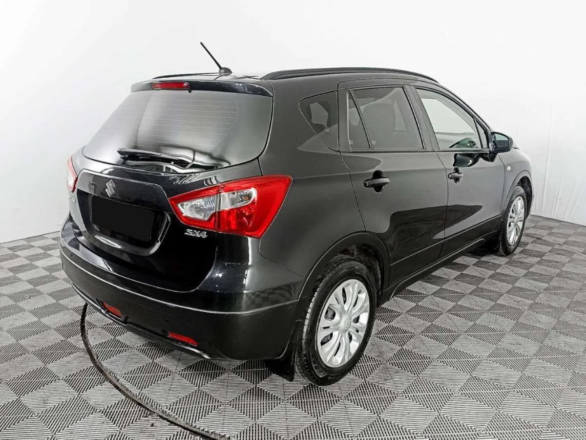 Suzuki SX4