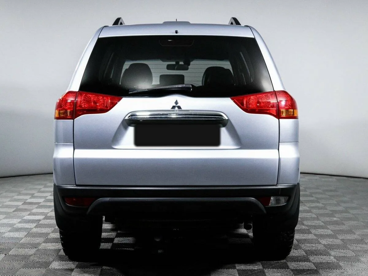 Mitsubishi Pajero Sport