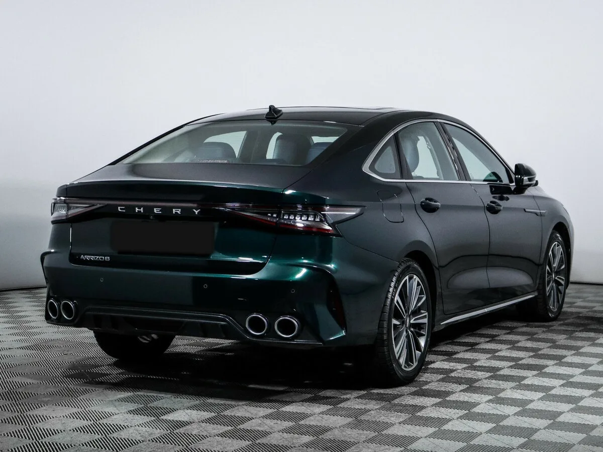 Chery Arrizo 8