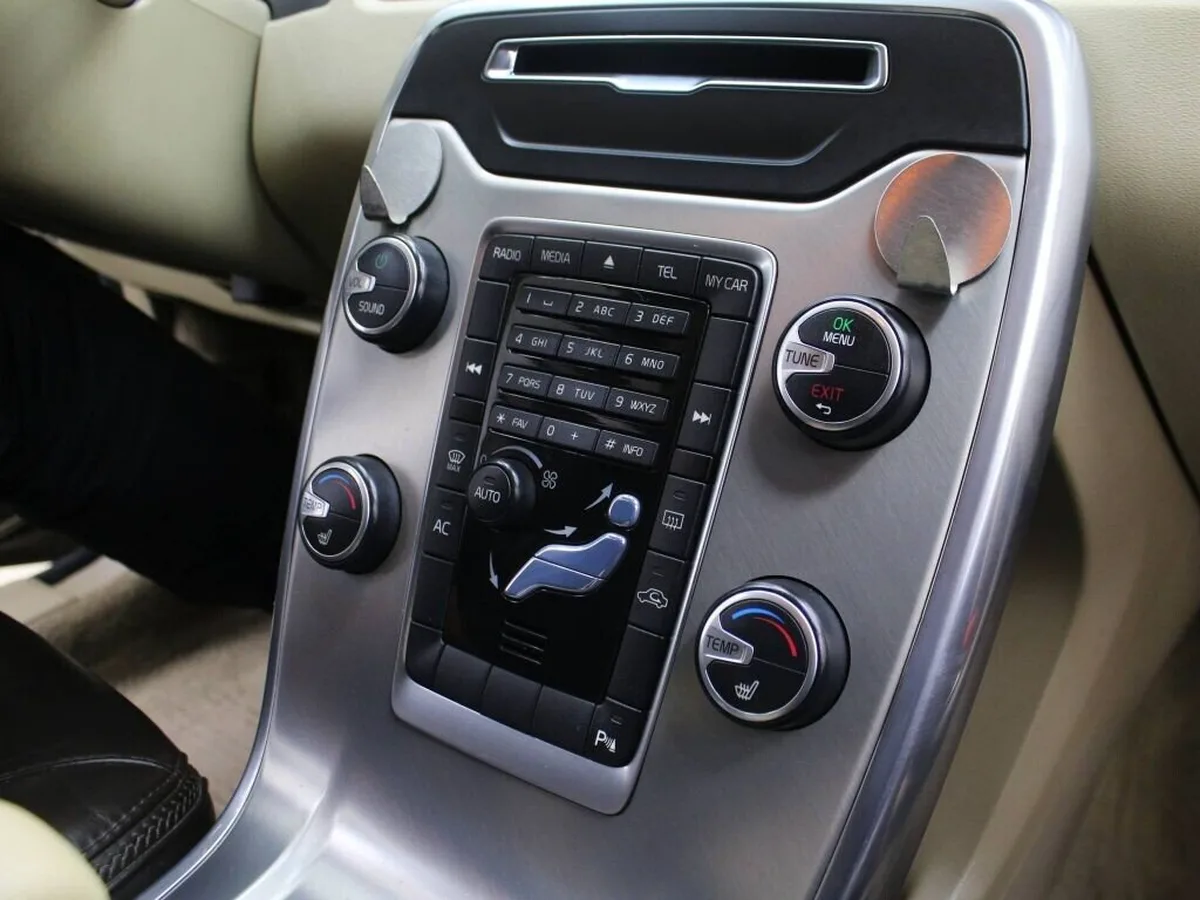 Volvo XC70