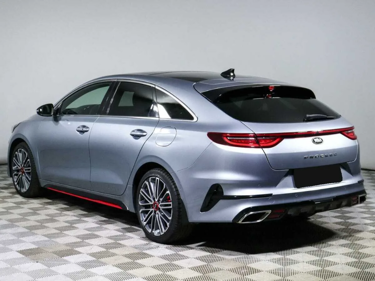 Kia Proceed