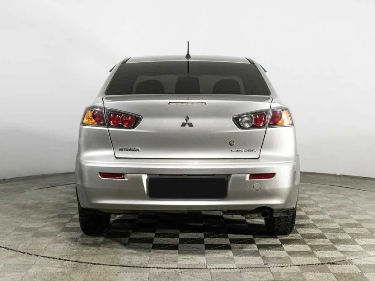 Mitsubishi Lancer