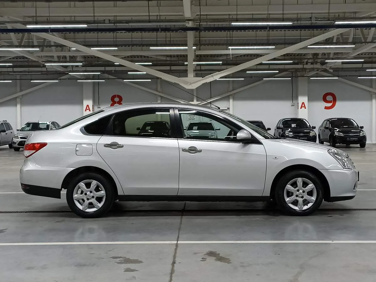 Nissan Almera