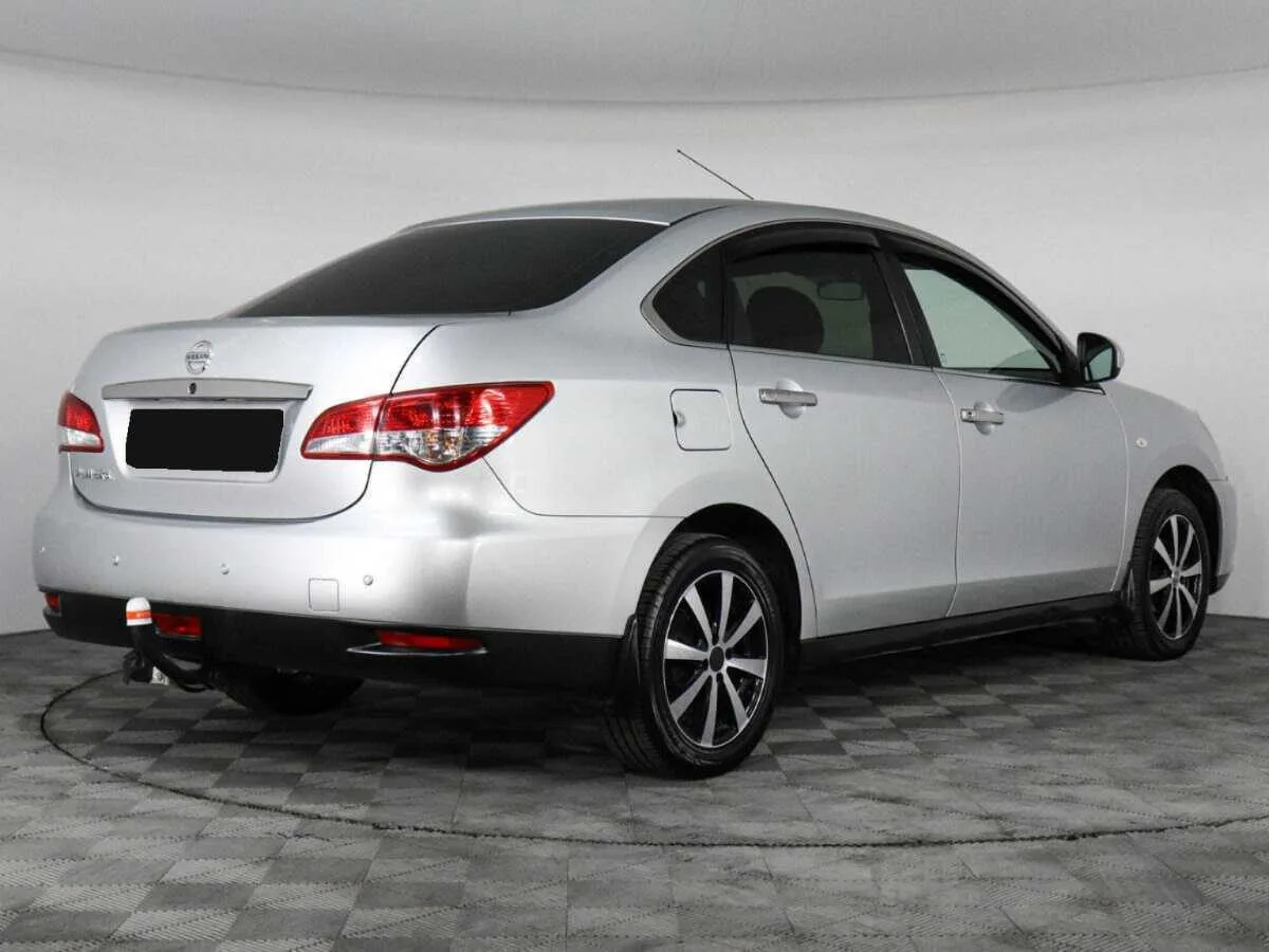 Nissan Almera