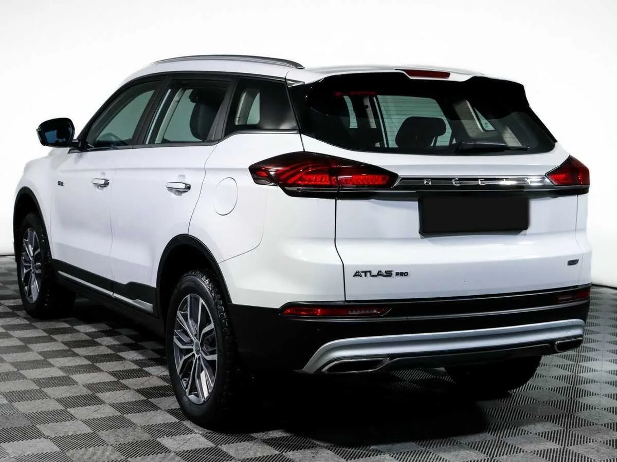 Geely Atlas Pro