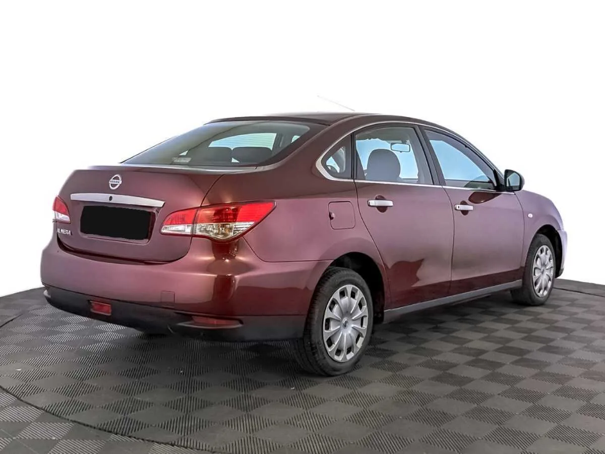 Nissan Almera