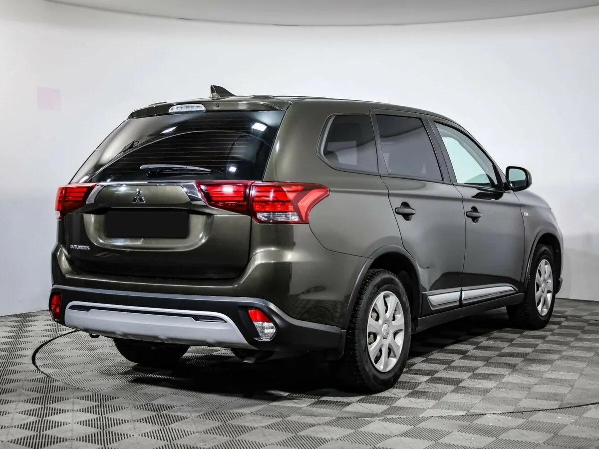 Mitsubishi Outlander