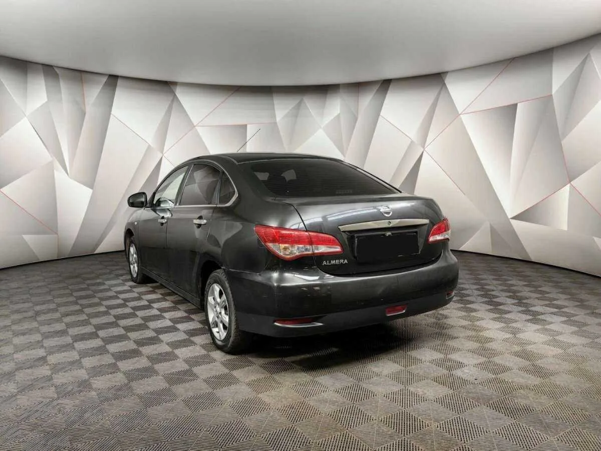 Nissan Almera