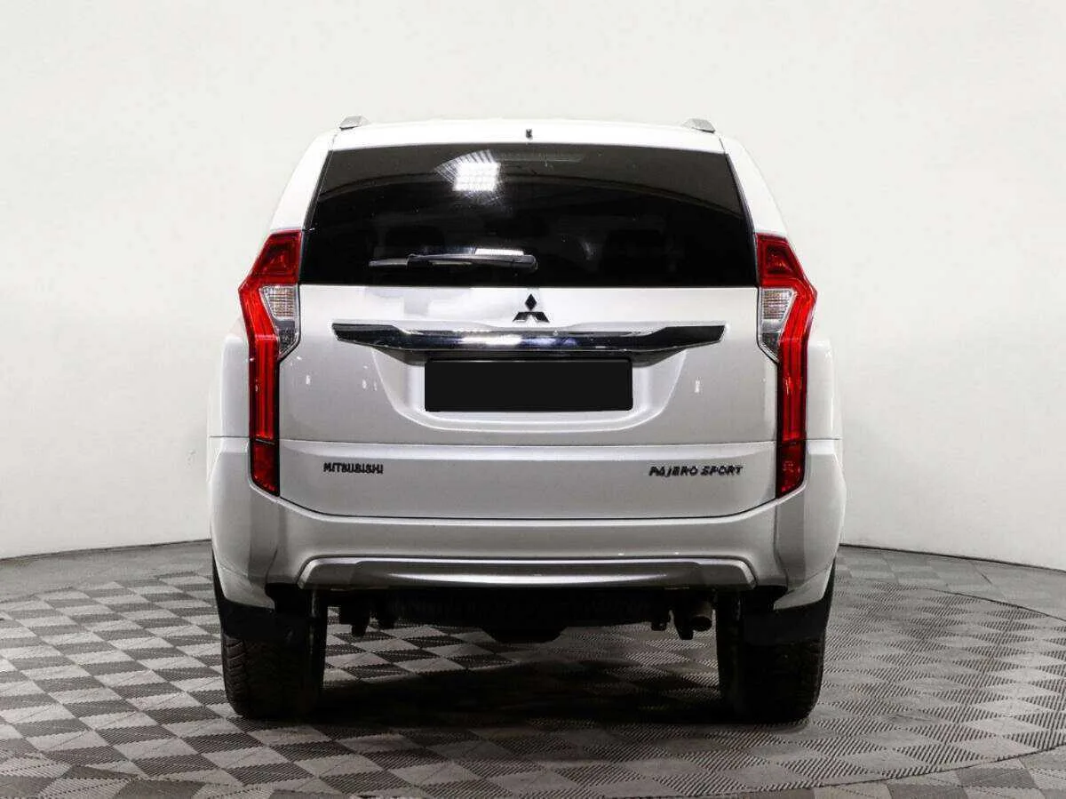 Mitsubishi Pajero Sport