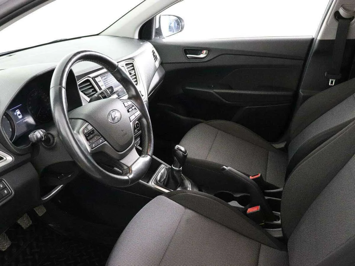 Hyundai Solaris