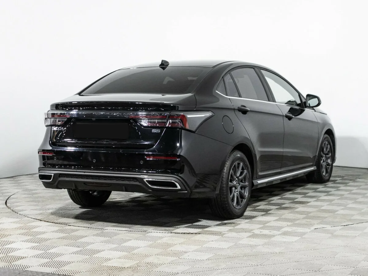 Omoda S5
