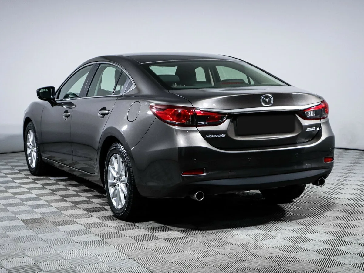Mazda 6