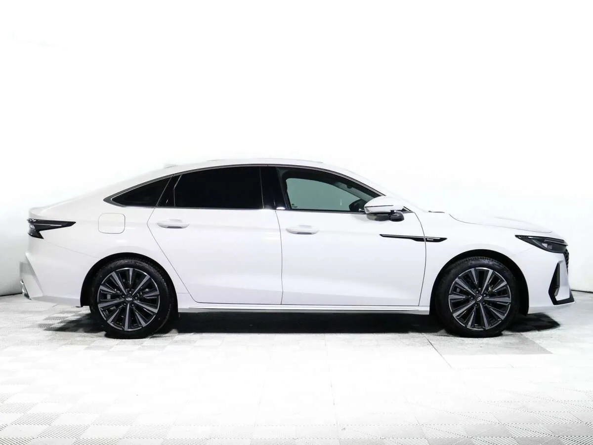 Chery Arrizo 8