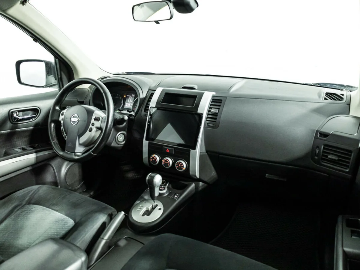 Nissan X Trail