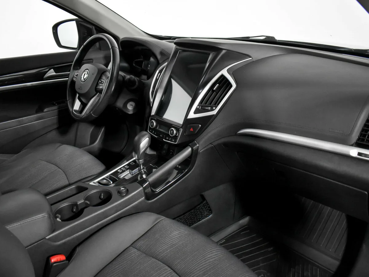 Dongfeng AX7