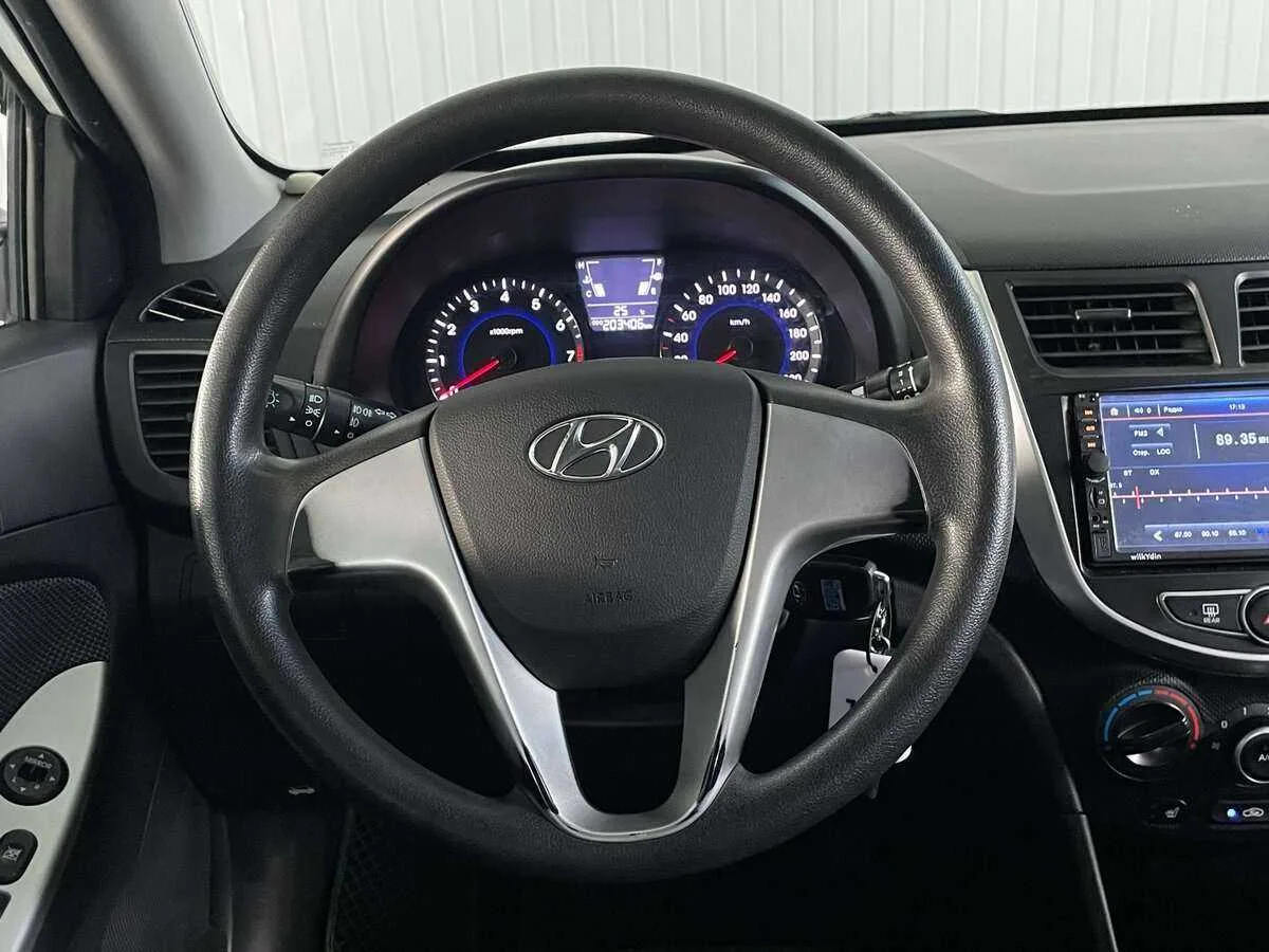 Hyundai Solaris