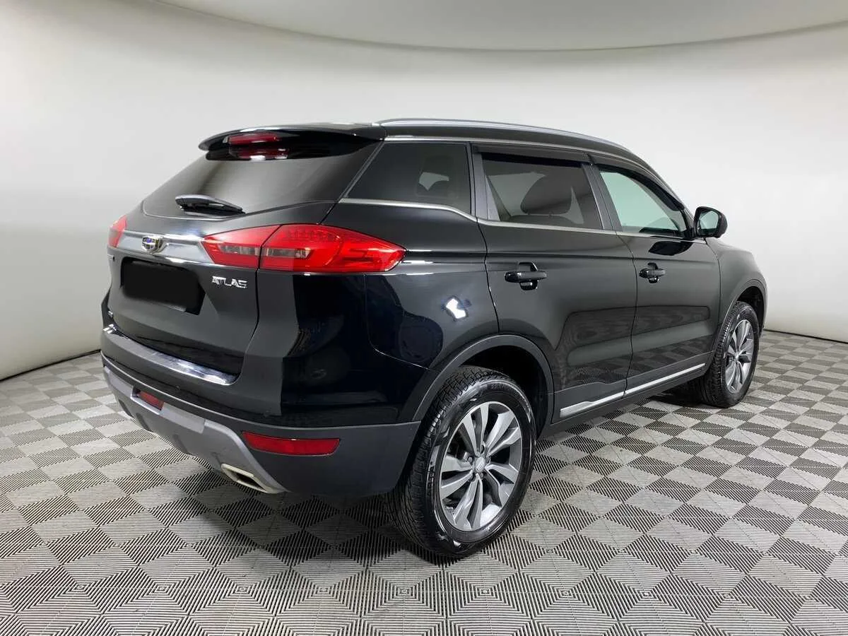 Geely Atlas