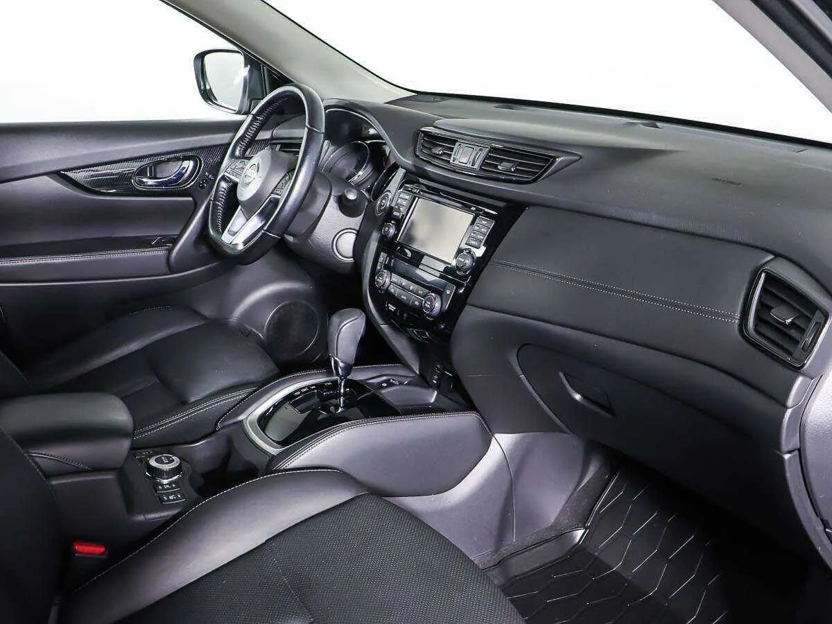 Nissan X Trail