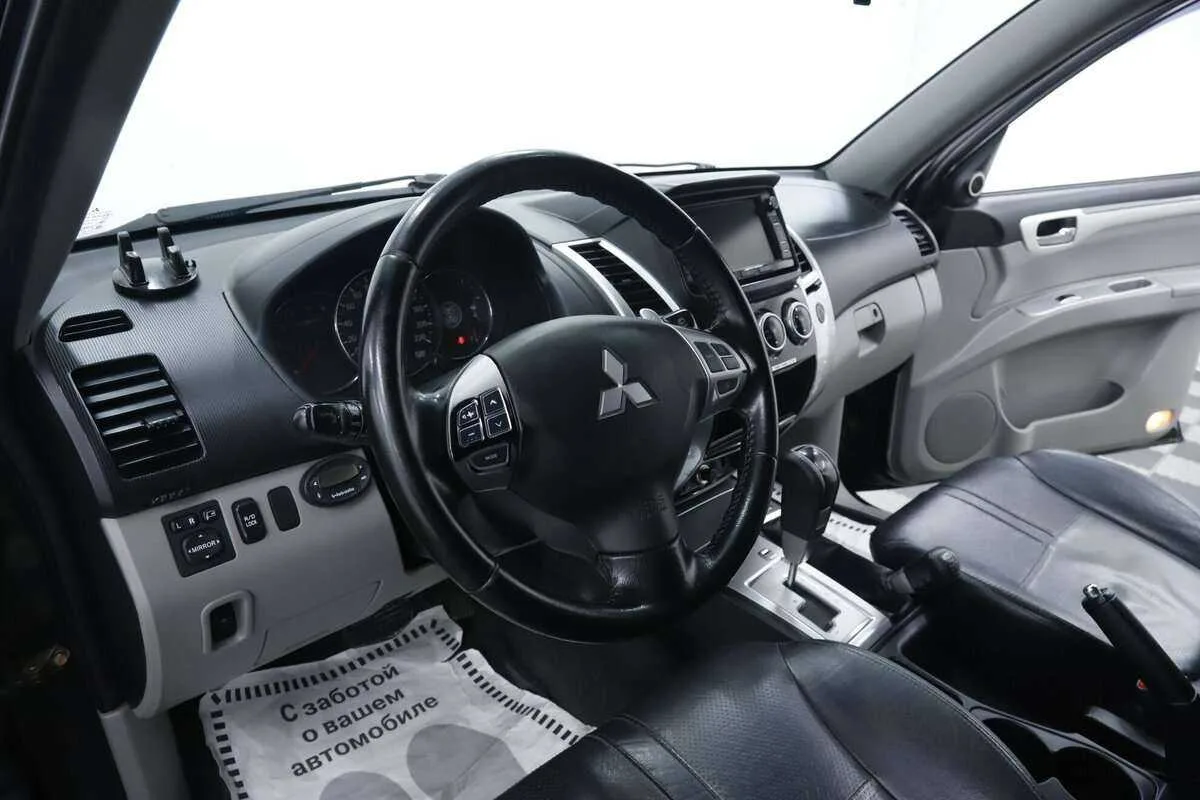 Mitsubishi Pajero Sport