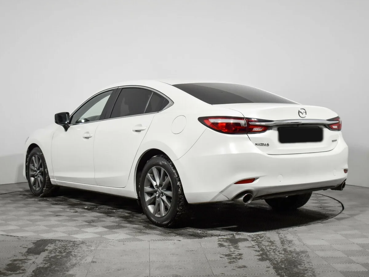 Mazda 6