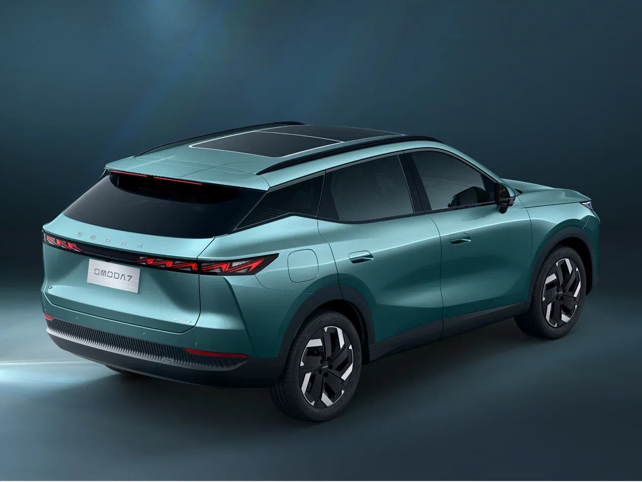 Omoda C7