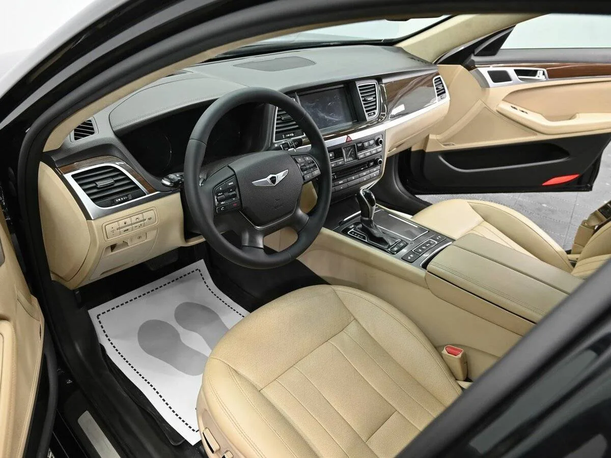 Hyundai Genesis