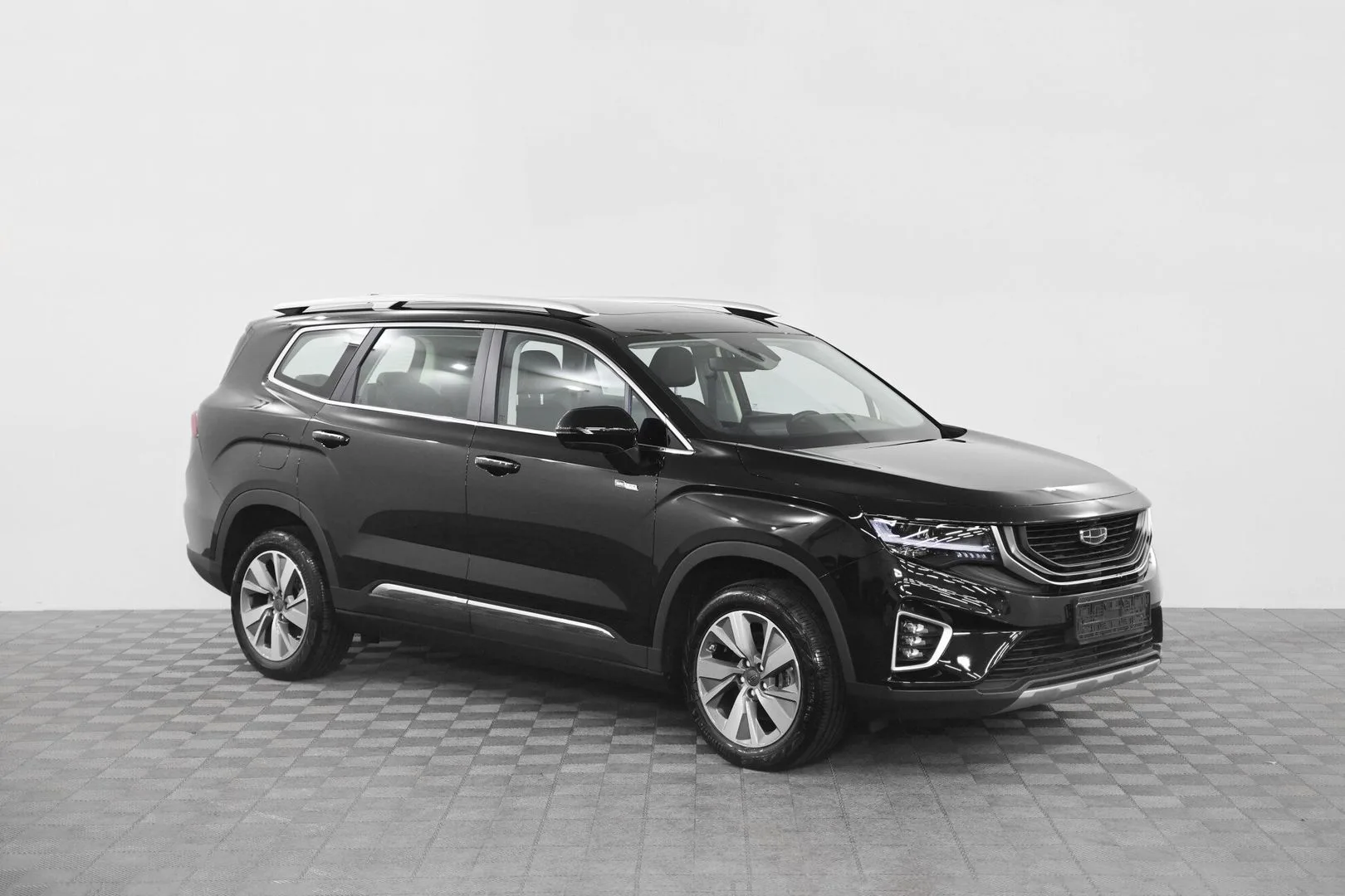 Geely Okavango