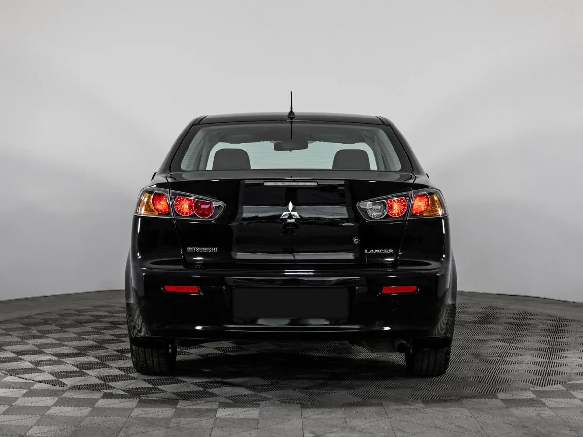 Mitsubishi Lancer
