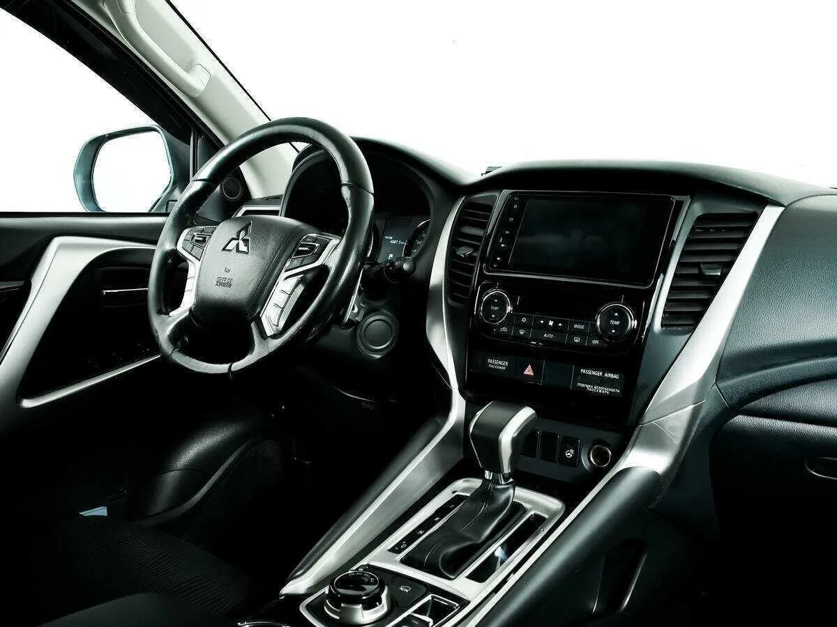 Mitsubishi Pajero Sport