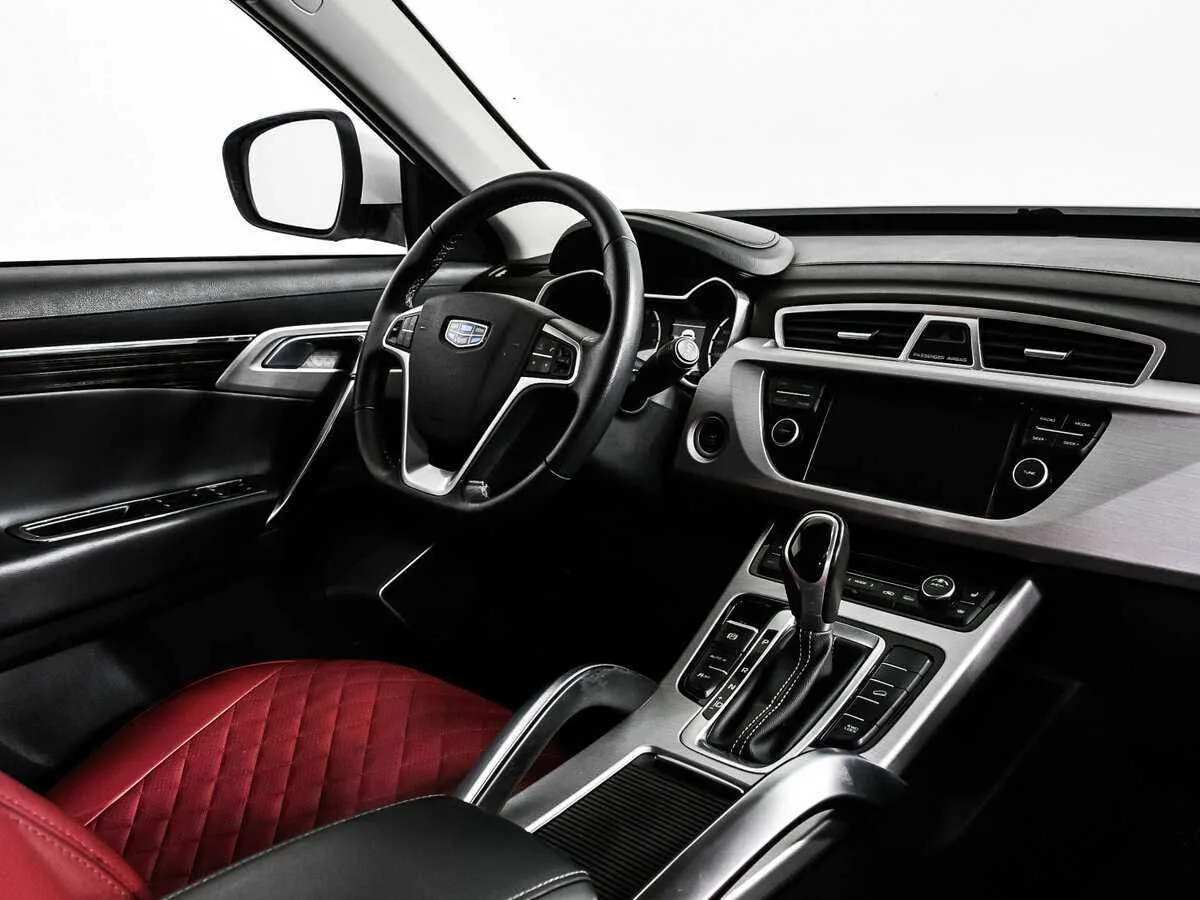 Geely Atlas