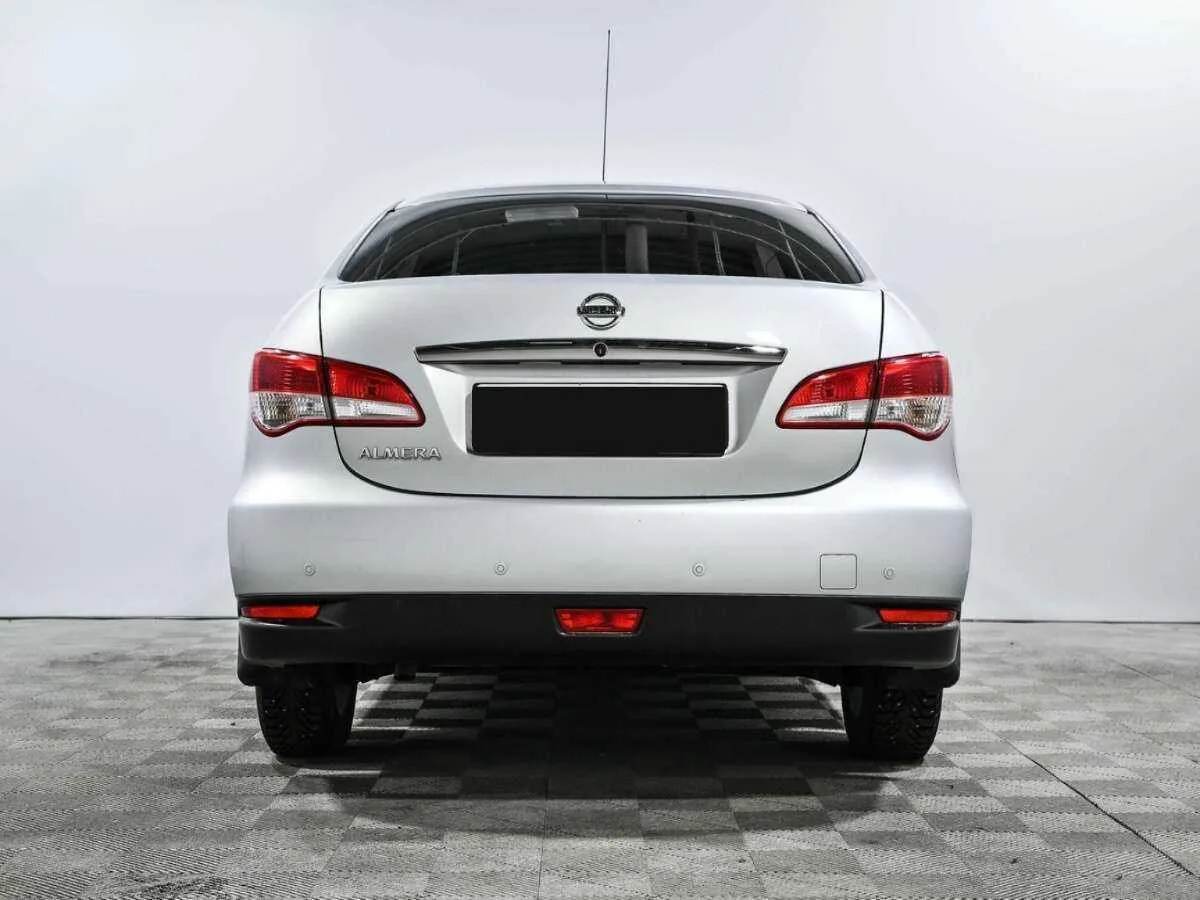 Nissan Almera