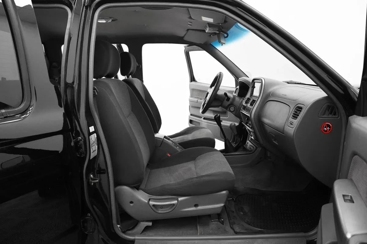 Nissan NP300