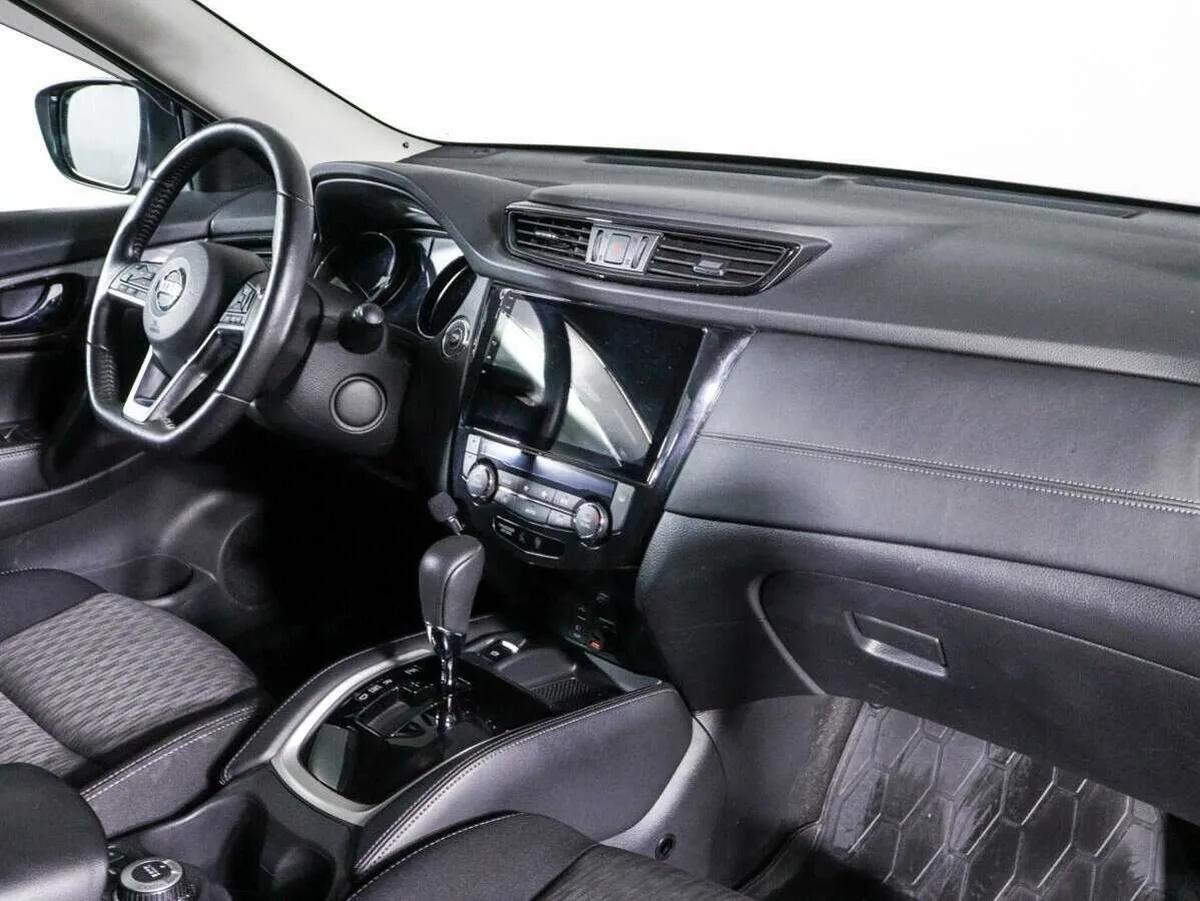 Nissan X Trail