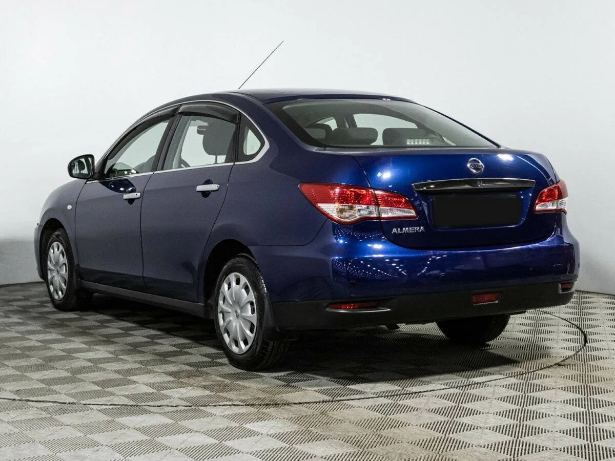Nissan Almera