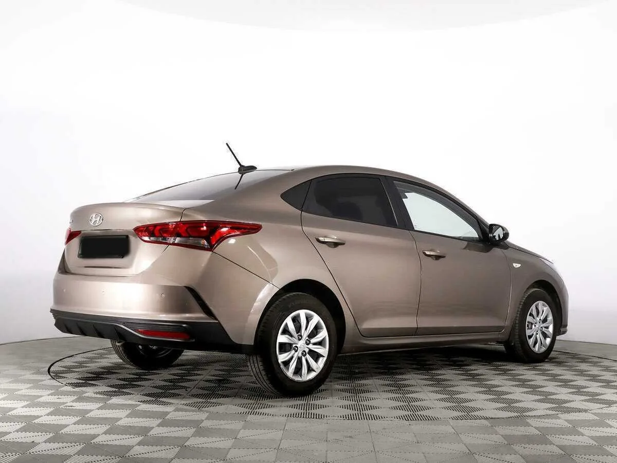 Hyundai Solaris