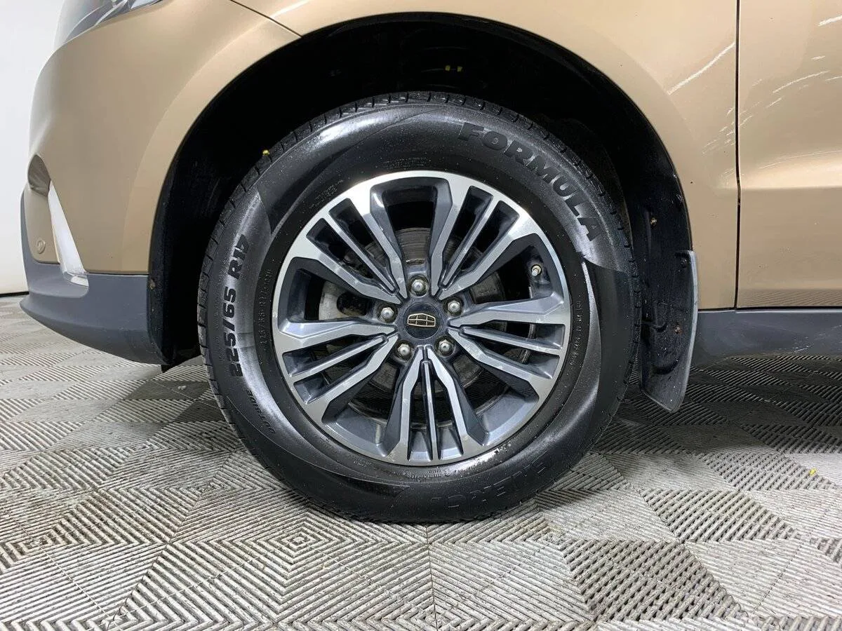 Geely Emgrand X7