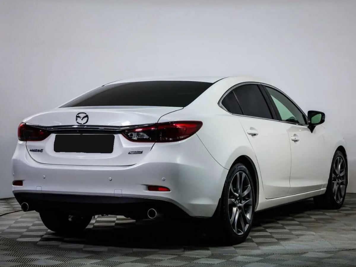 Mazda 6