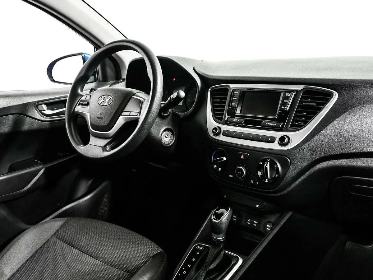 Hyundai Solaris